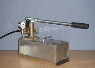 용도:수압을 이용하여 압력 테스트 할때 사용 